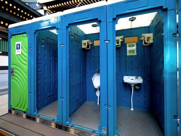 Portable Toilet Options We Offer in Lakemoor, IL